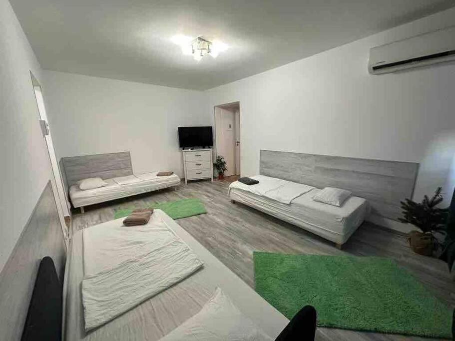 24 Ior By Green Apartments Bukarest Kültér fotó